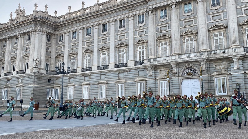 Una decena de bandas y escuadrones de música desfilan este 2 de mayo ...